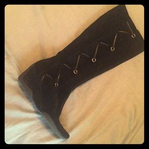 Black suede wedge boots